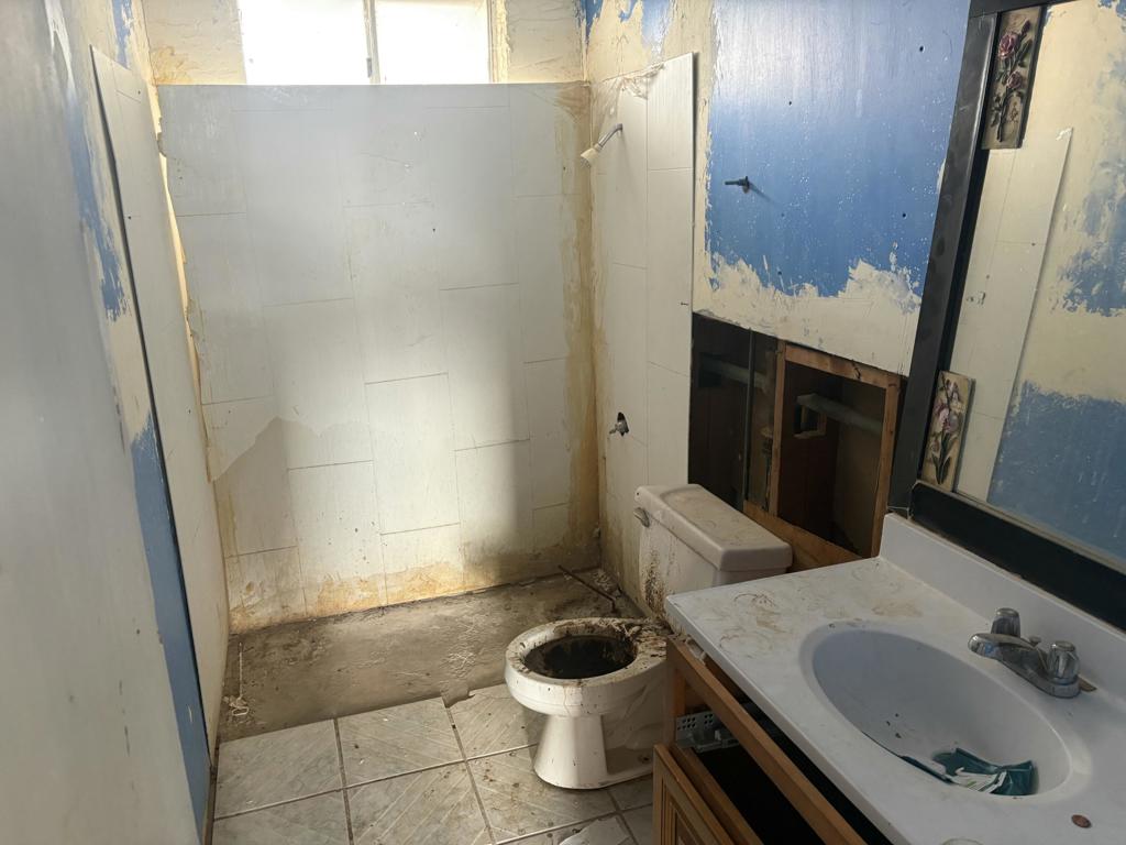 421 N Solano Avenue Property Photo 12
