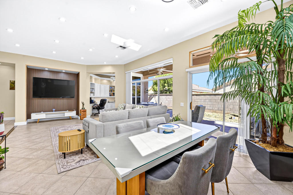 78804 Platinum Drive Property Photo 5