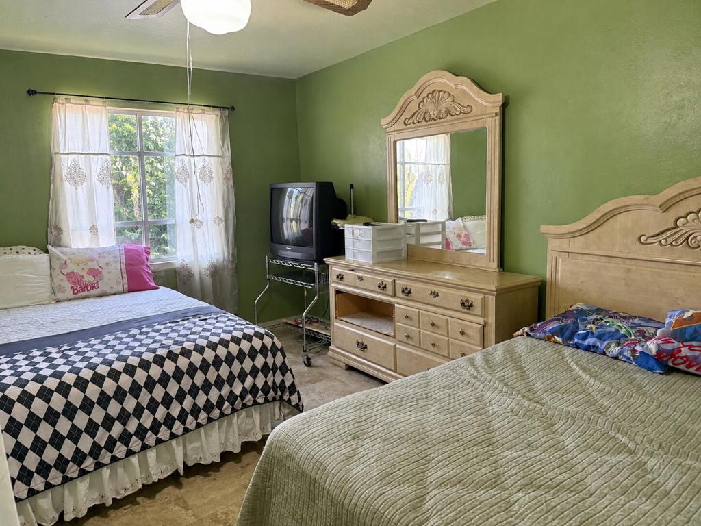 4525 Kickapoo Property Photo 14