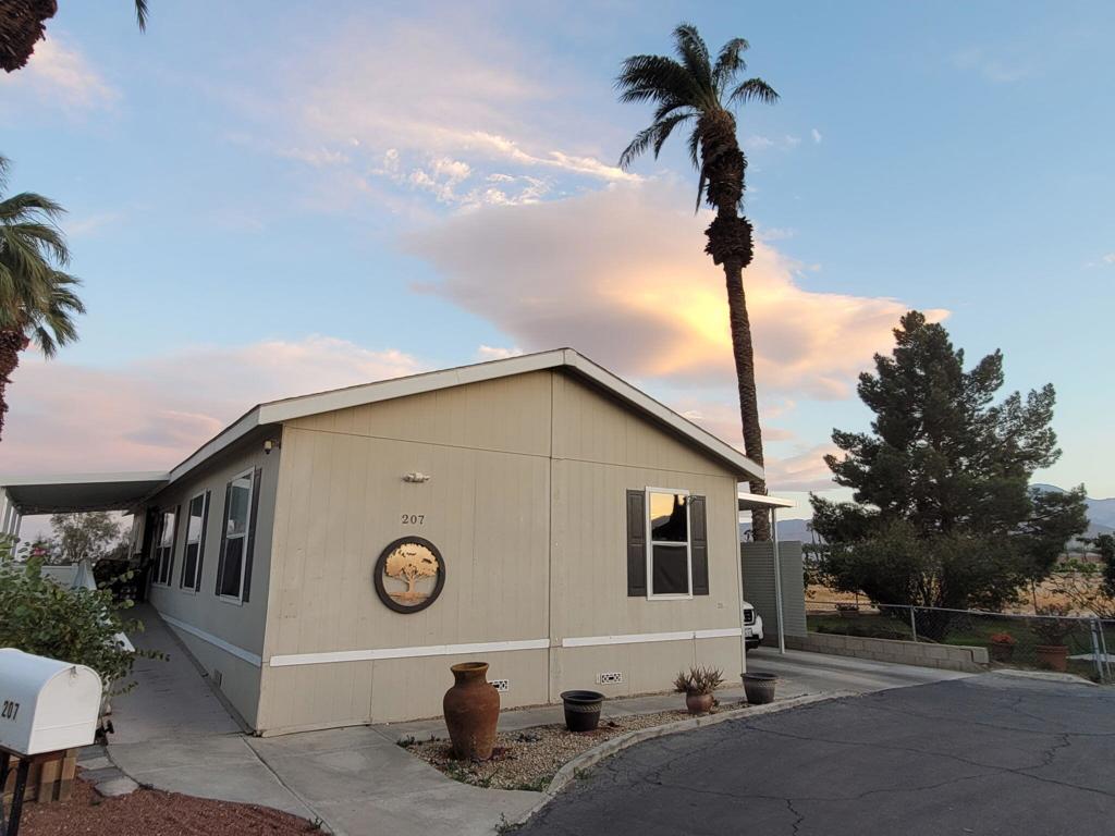 80870 California 111 207 Property Photo 1