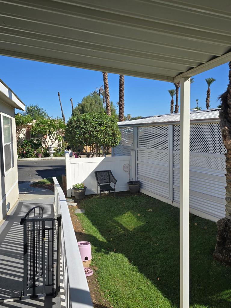 80870 California 111 207 Property Photo 3