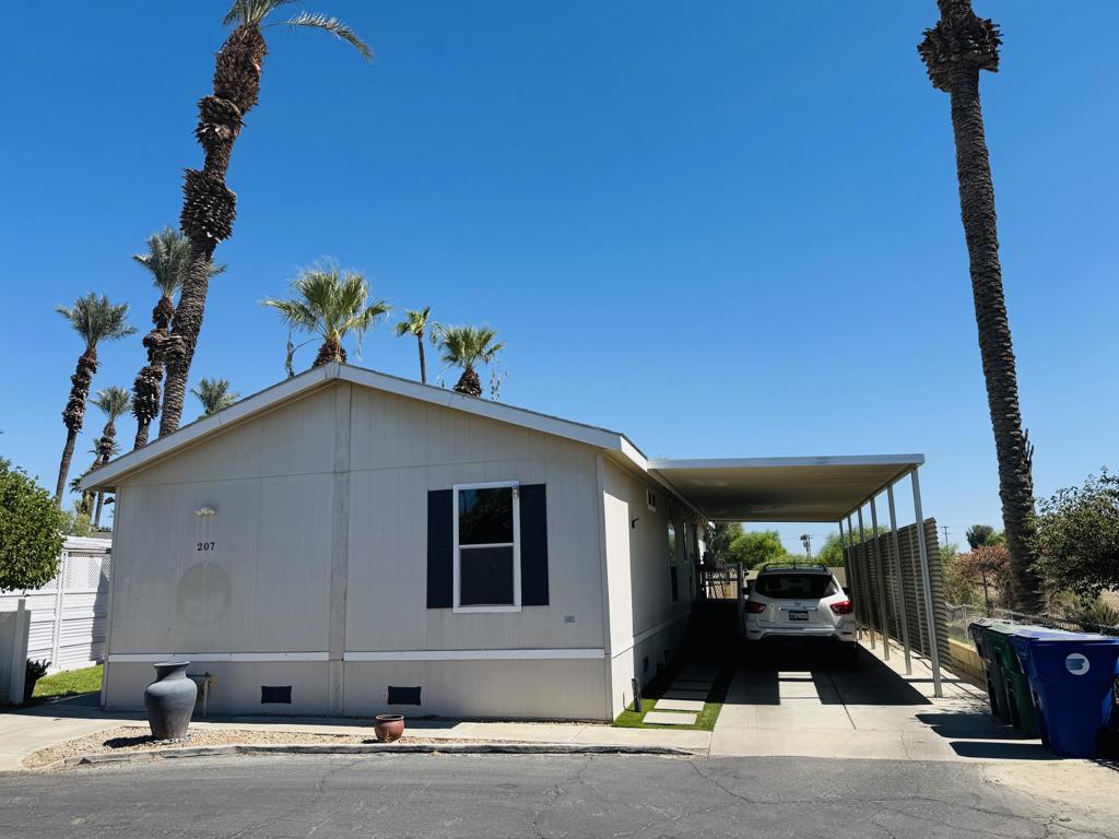 80870 California 111 207 Property Photo 4