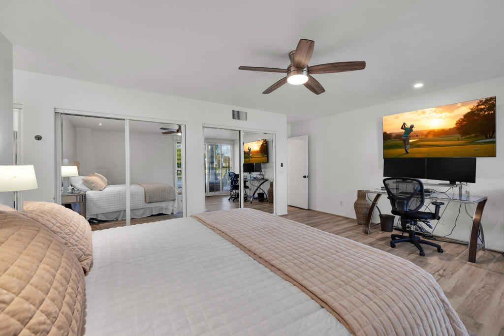 47760 Eisenhower Drive Property Photo 19