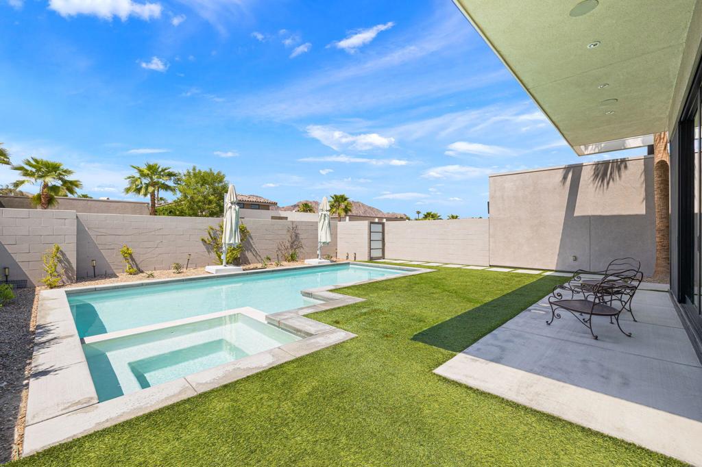 57812 Santo Thomas Property Photo 10