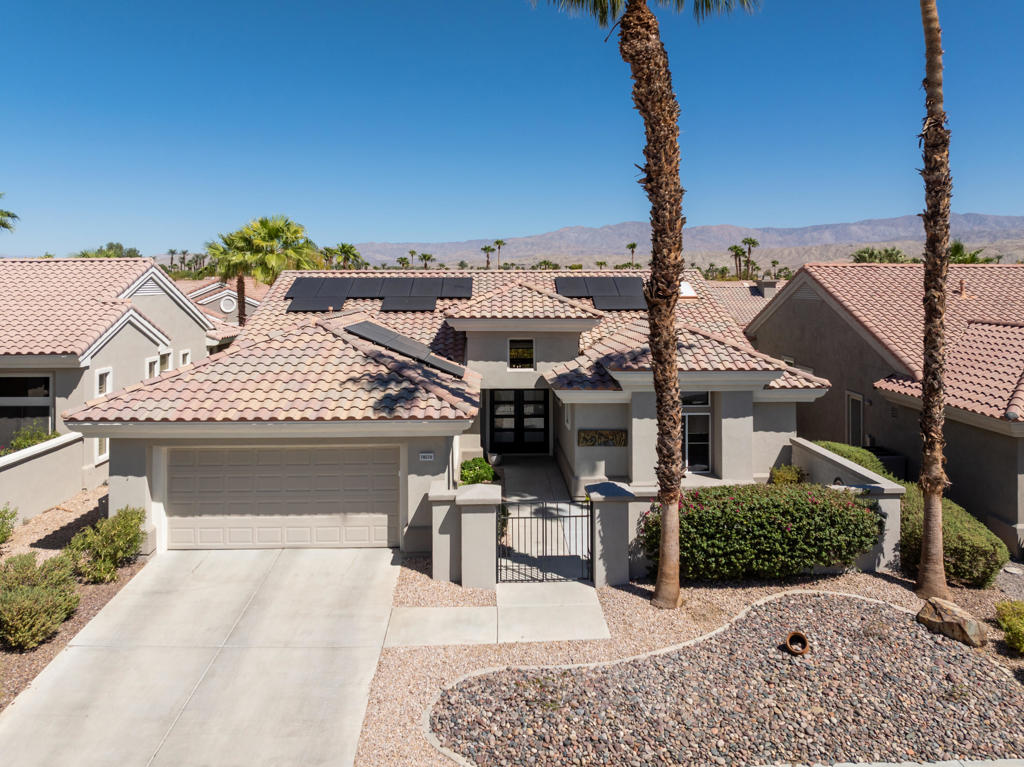 78576 Bougainvillea Drive Property Photo 1