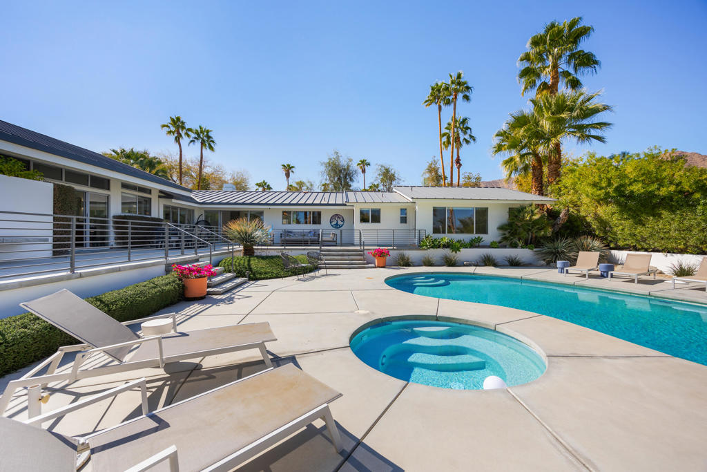71418 Mirage Road Property Photo 1