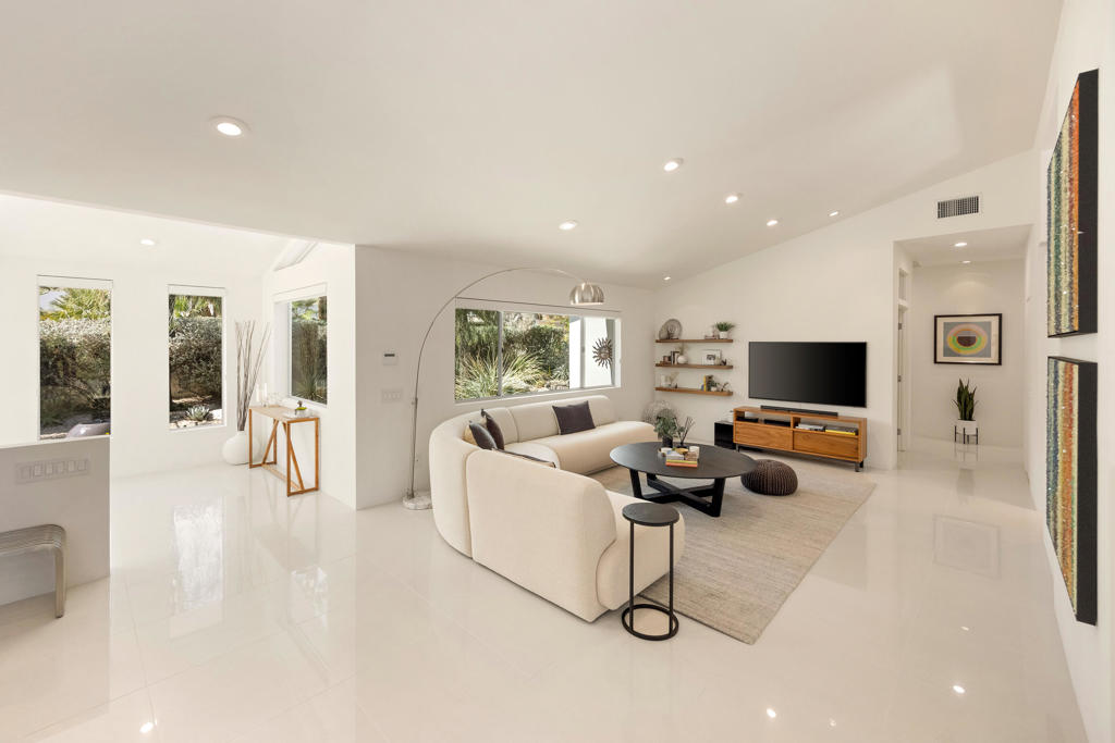 71418 Mirage Road Property Photo 5