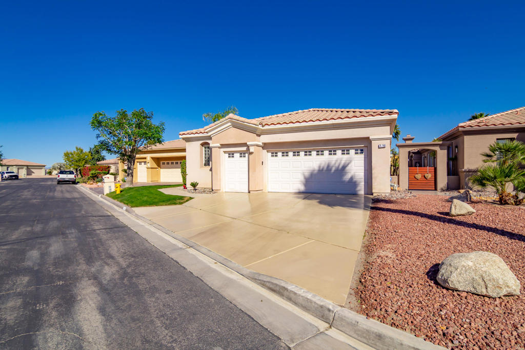 75760 W Heritage W Property Photo 2