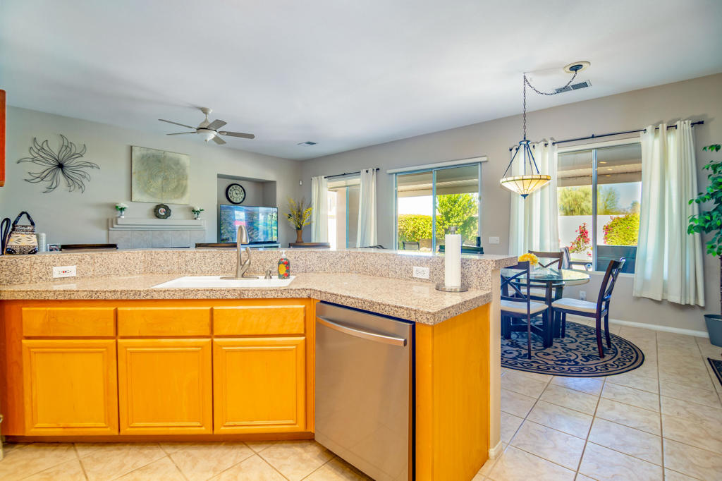 75760 W Heritage W Property Photo 8