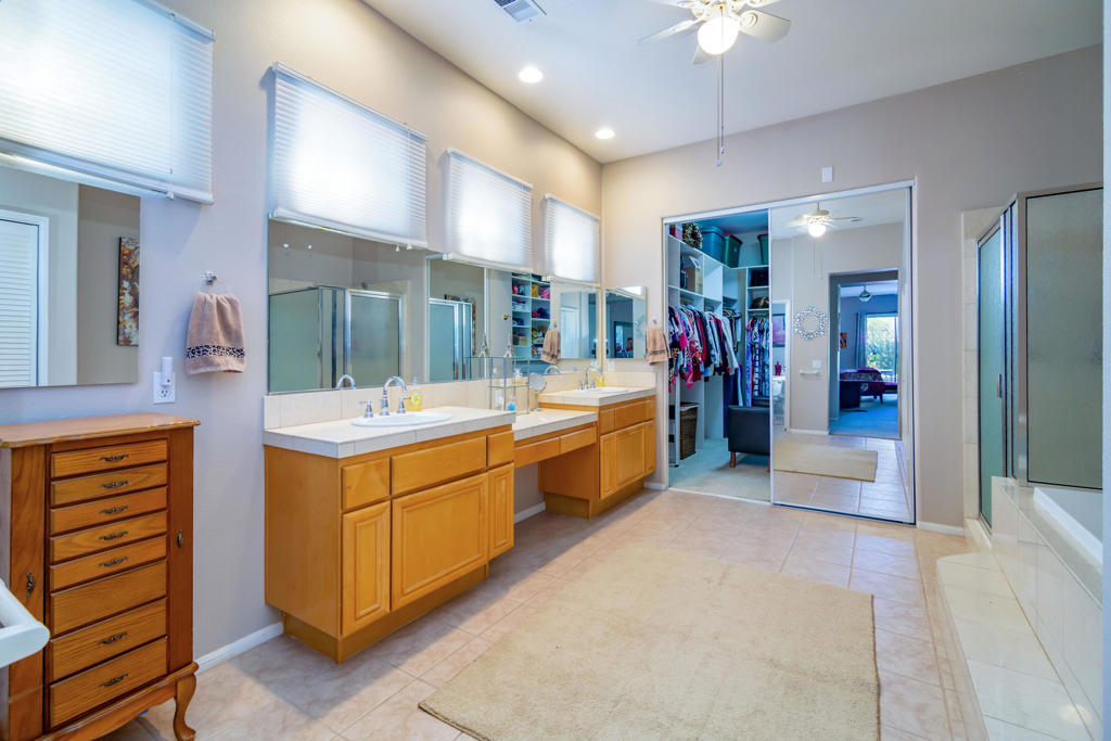 75760 W Heritage W Property Photo 17