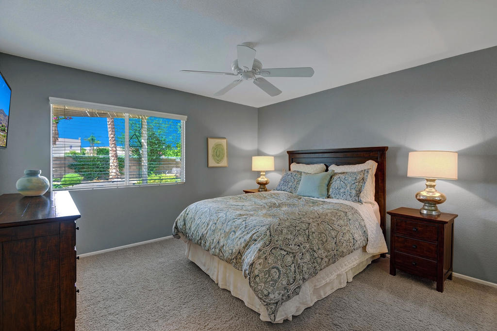 45583 King Palm Drive Property Photo 4