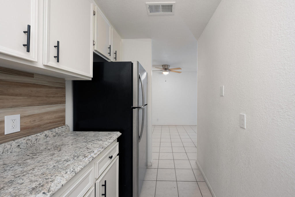 470 N Villa Court 109 Property Photo 5