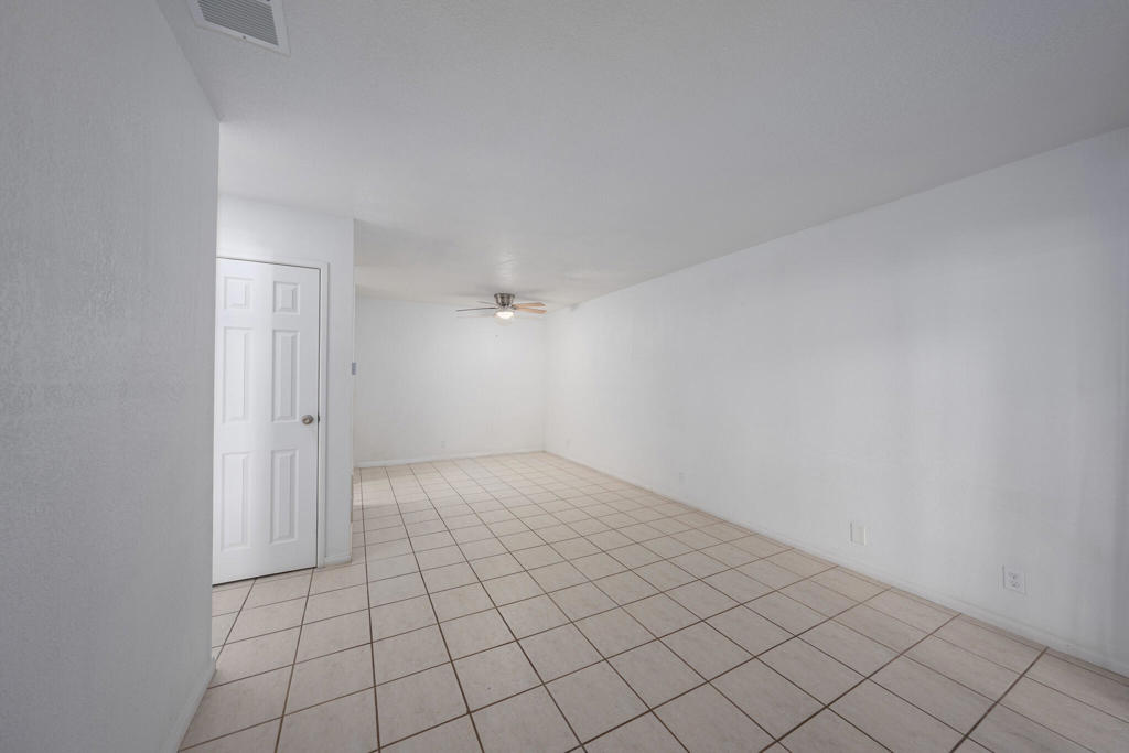 470 N Villa Court 109 Property Photo 6