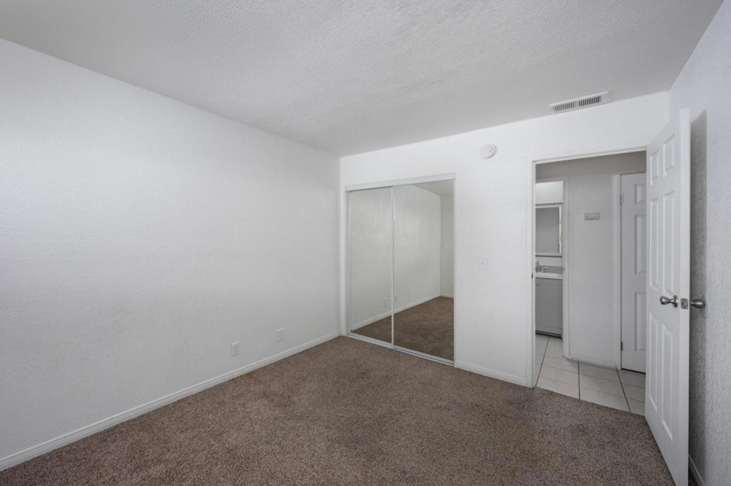 470 N Villa Court 109 Property Photo 11