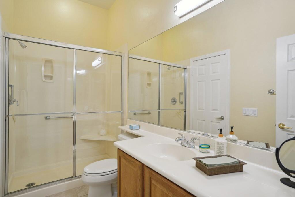 80570 Hoylake Drive Property Photo 25