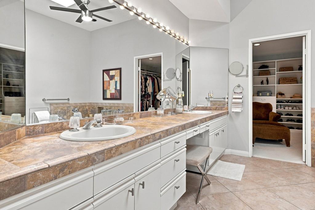 54673 Inverness Way Property Photo 16