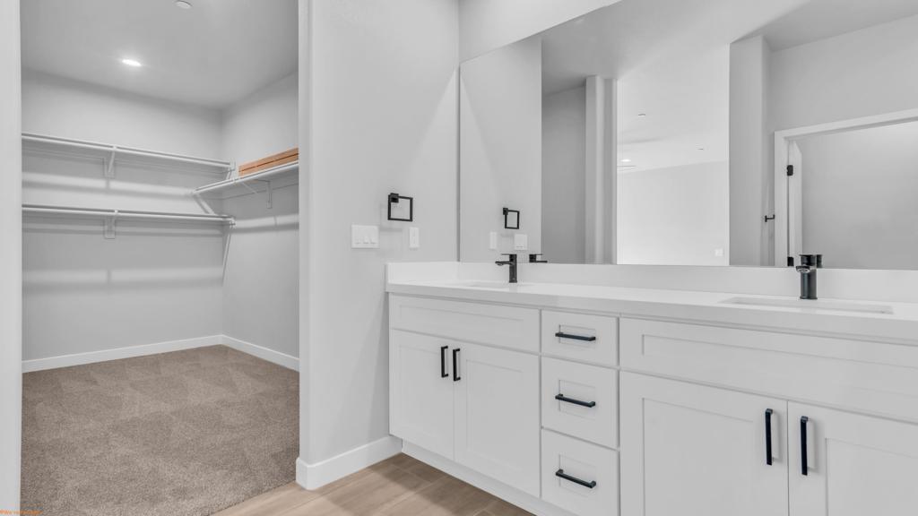 9740 Congressional Road Property Photo 33