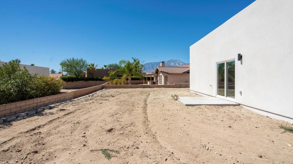 9740 Congressional Road Property Photo 43