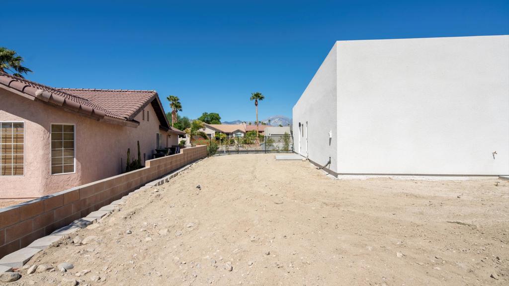 9740 Congressional Road Property Photo 45