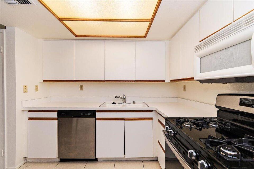 200 E Racquet Club Road 23 Property Photo 11