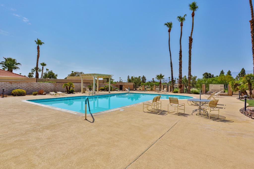 1421 Sunflower Circle N Property Photo 33