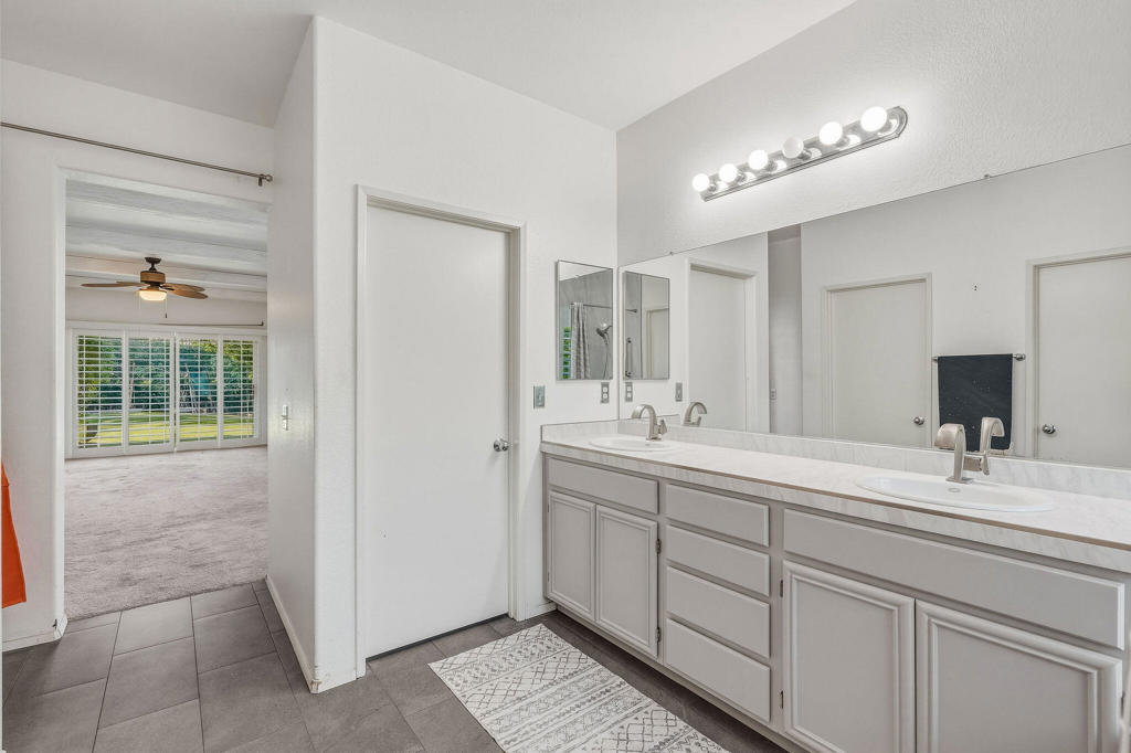 992 Mira Grande Property Photo 15