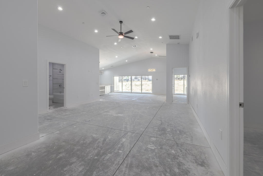 61723 Desert Air Road Property Photo 2