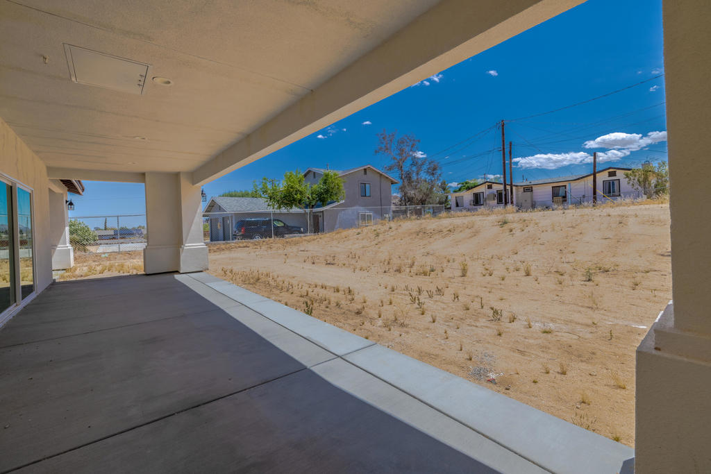 61723 Desert Air Road Property Photo 32