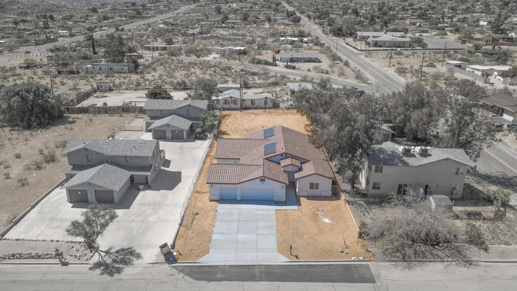 61723 Desert Air Road Property Photo 36