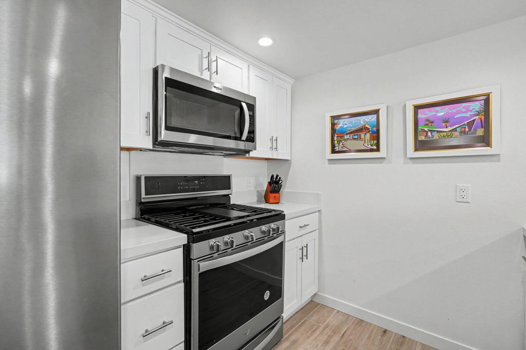 1725 N Via Miraleste 2121 Property Photo 12