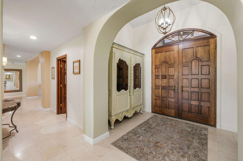 49180 Sunrose Lane Property Photo 4