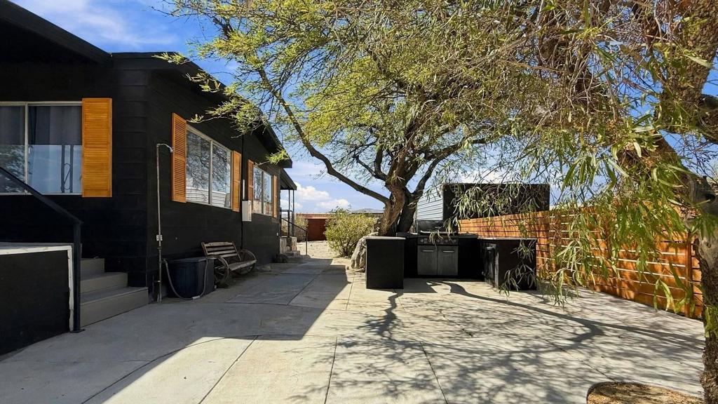 11355 Western Avenue Property Photo 5