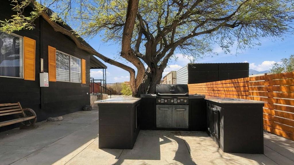 11355 Western Avenue Property Photo 6