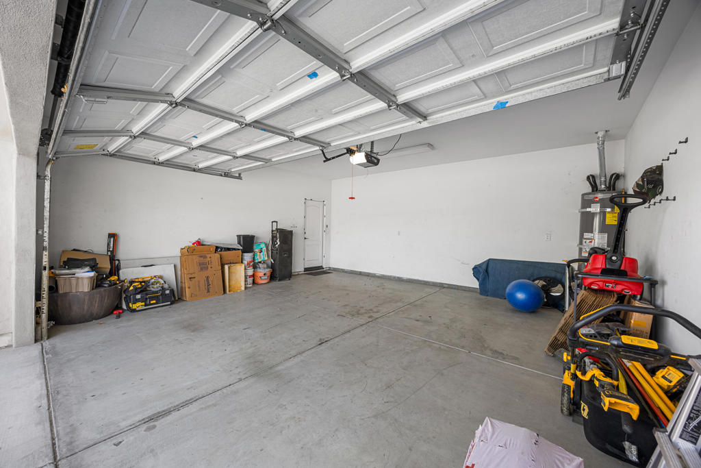 50027 Calle Tolosa Property Photo 9