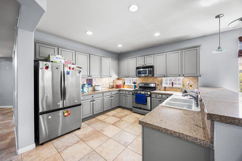 50027 Calle Tolosa Property Photo 16