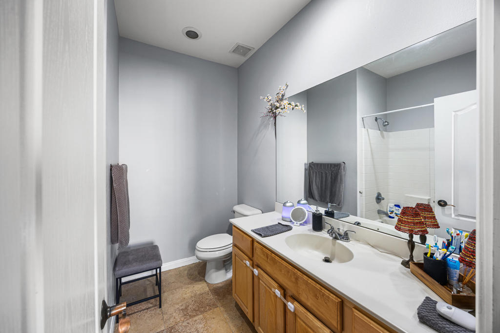 50027 Calle Tolosa Property Photo 23