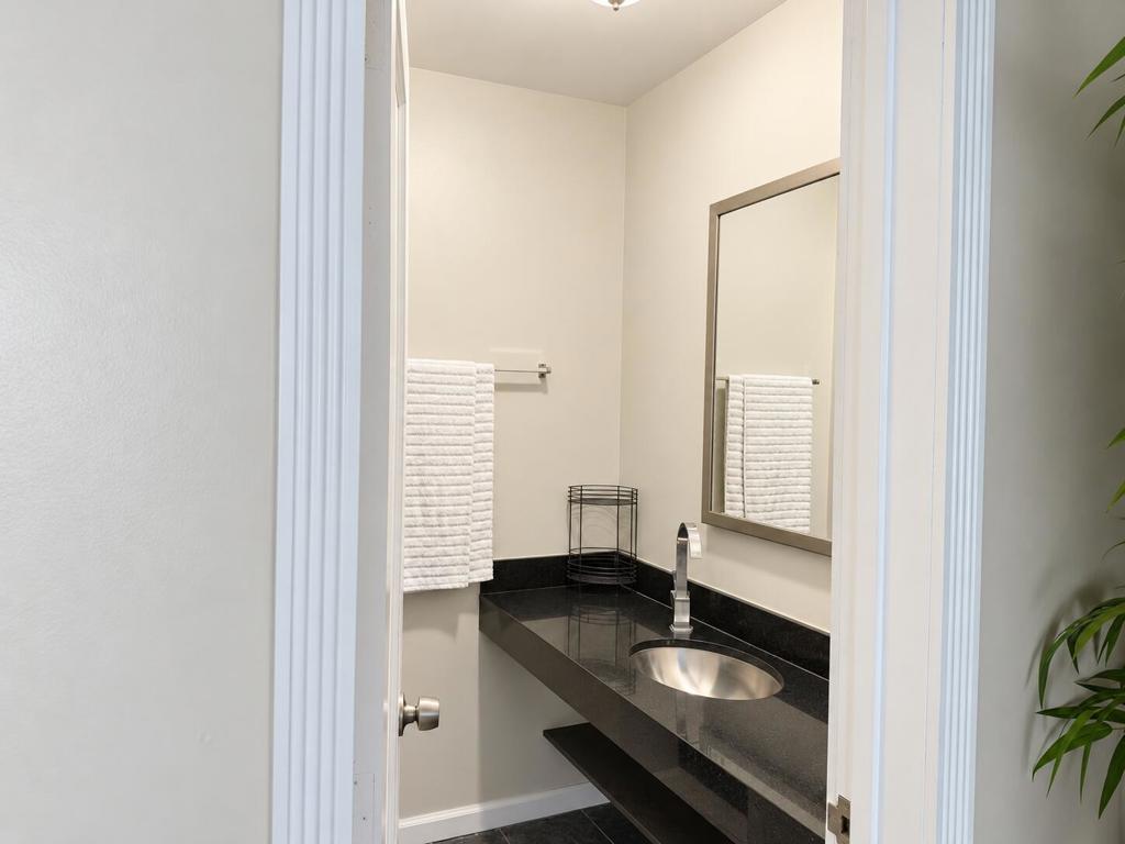 68698 E Street Property Photo 6