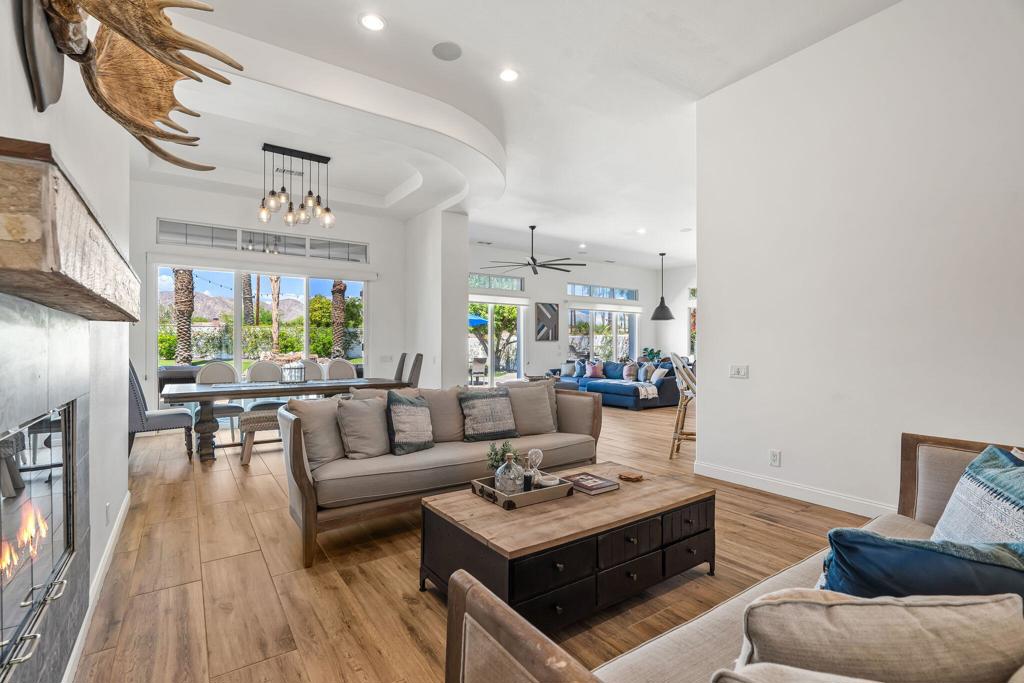 80030 Via Valerosa Property Photo 11