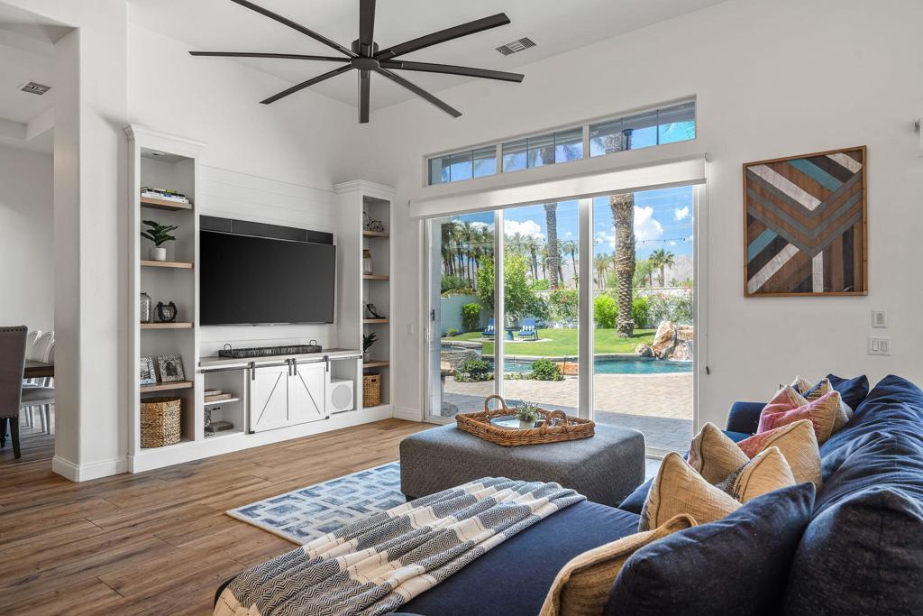 80030 Via Valerosa Property Photo 13