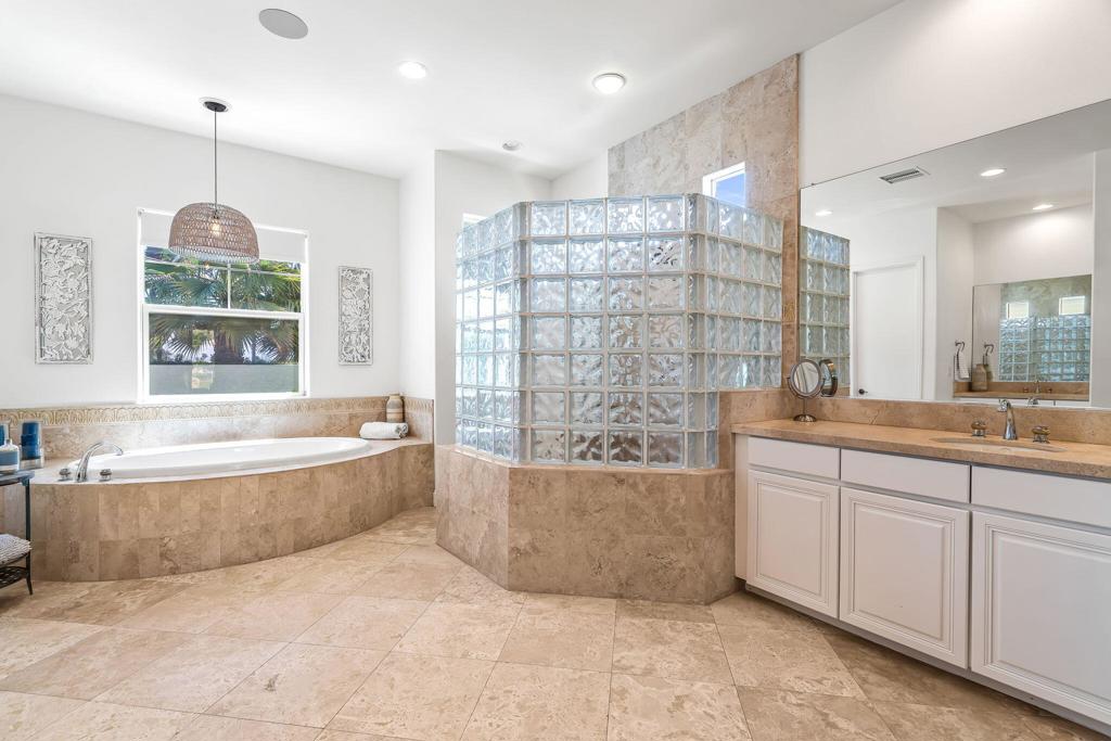 80030 Via Valerosa Property Photo 29