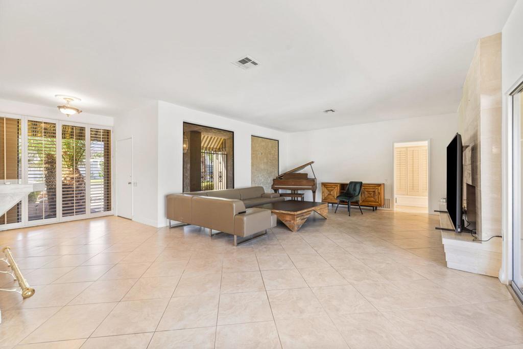 75406 Montecito Drive Property Photo 28