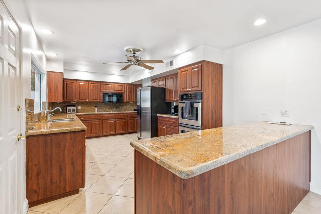 75406 Montecito Drive Property Photo 41