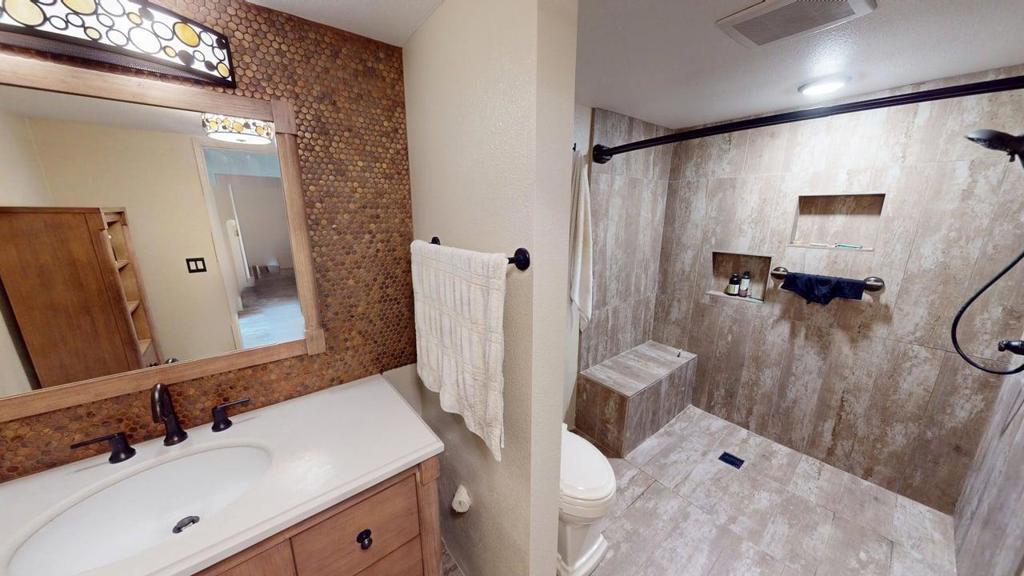 70260 Highway 111 124 Property Photo 32