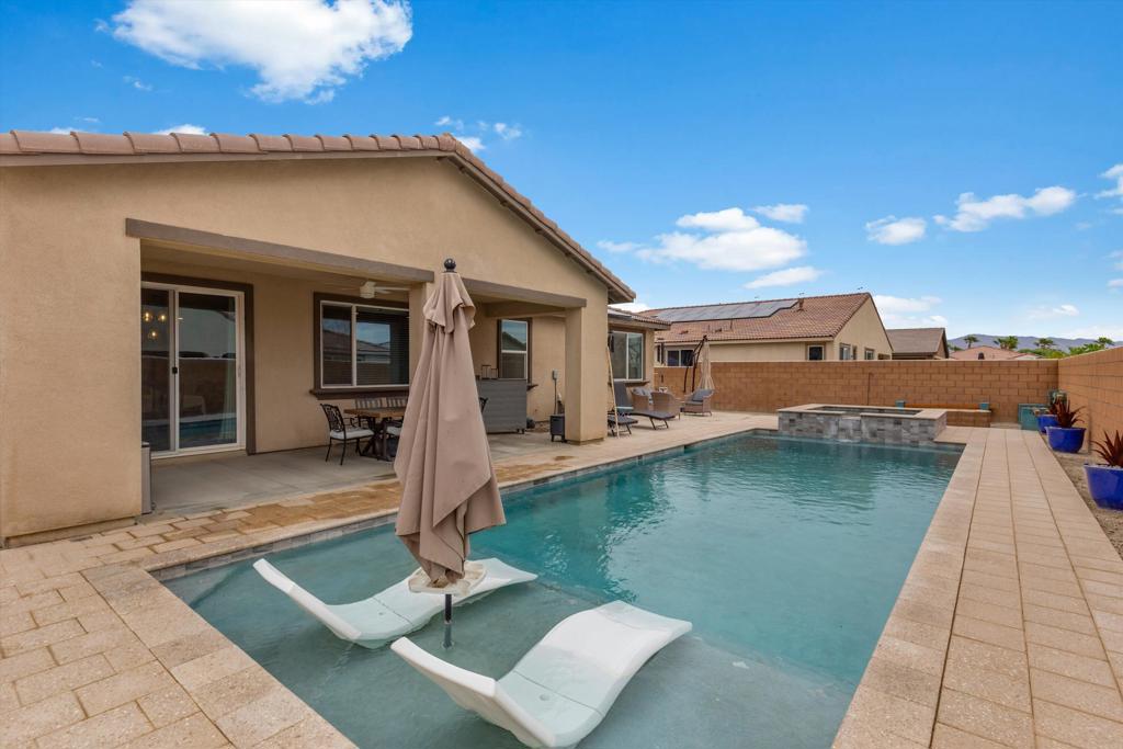 82161 Modena Road Property Photo 1