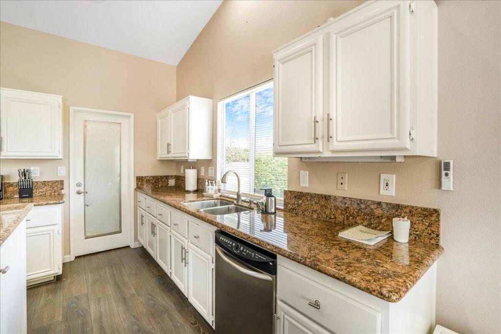 41736 Moneaque Road Property Photo 12