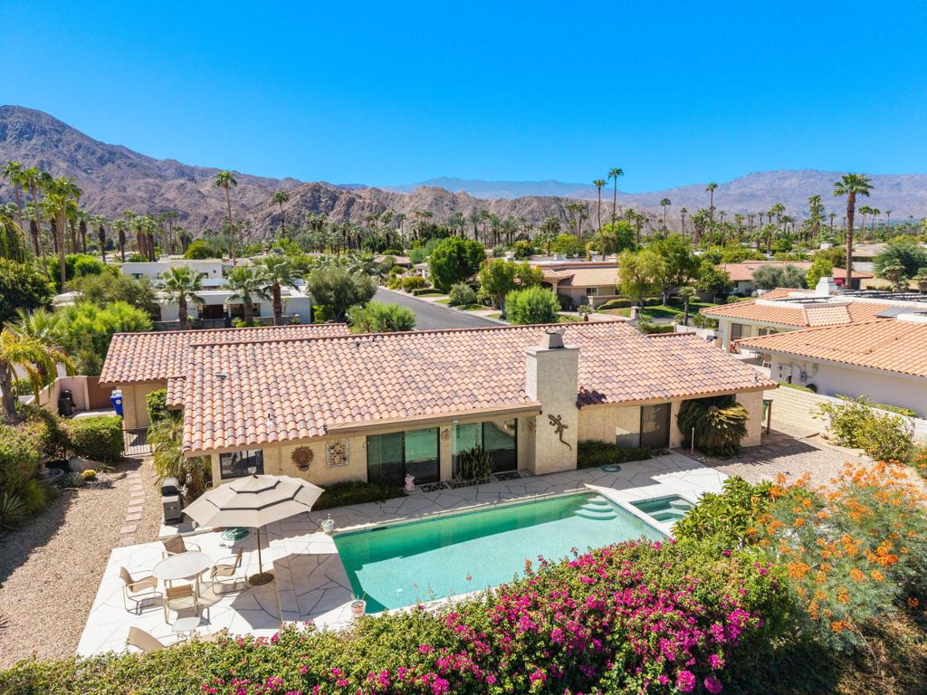 75582 Painted Desert Drive Property Photo 4