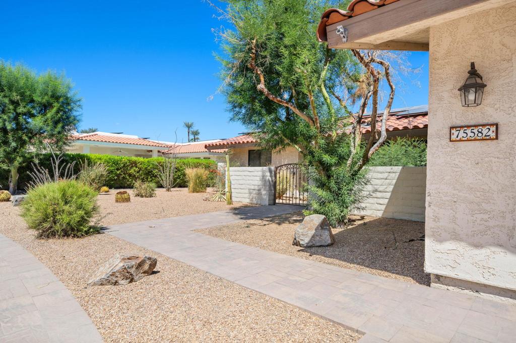 75582 Painted Desert Drive Property Photo 6