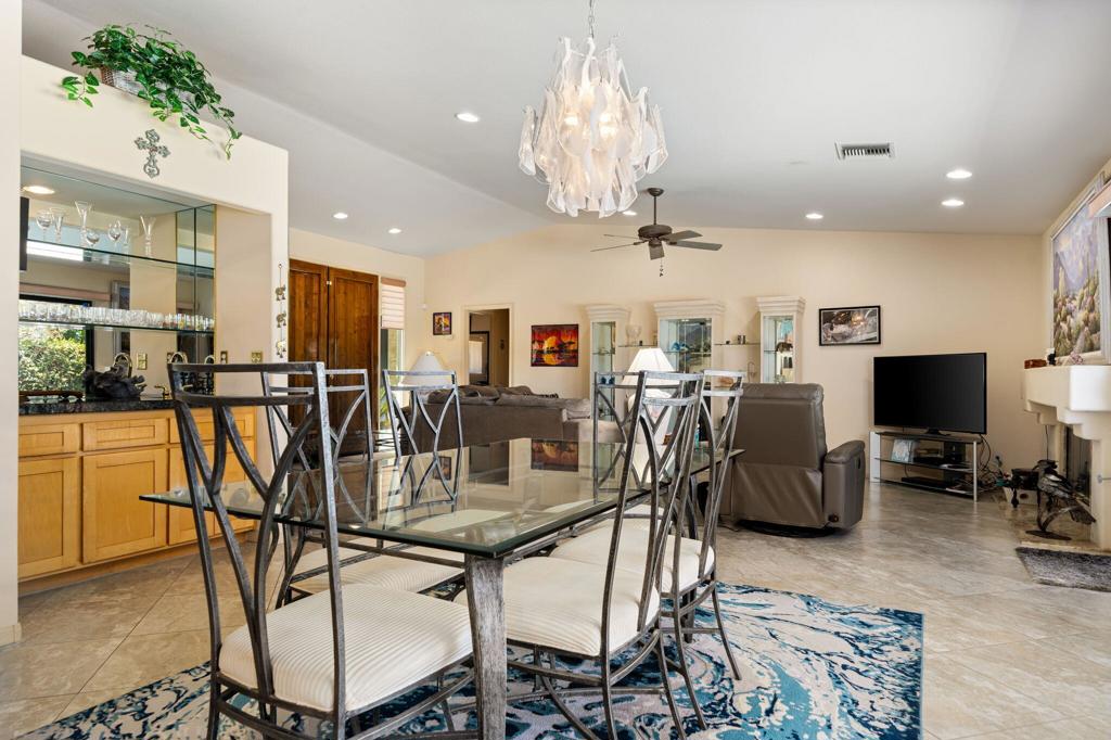 75582 Painted Desert Drive Property Photo 14