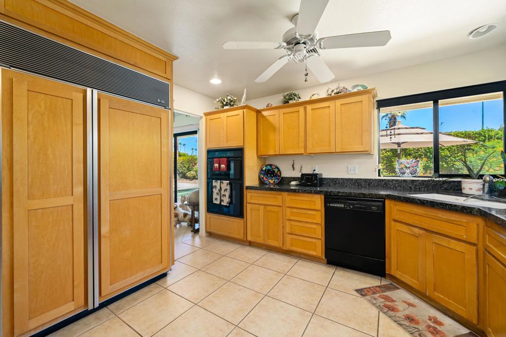75582 Painted Desert Drive Property Photo 17