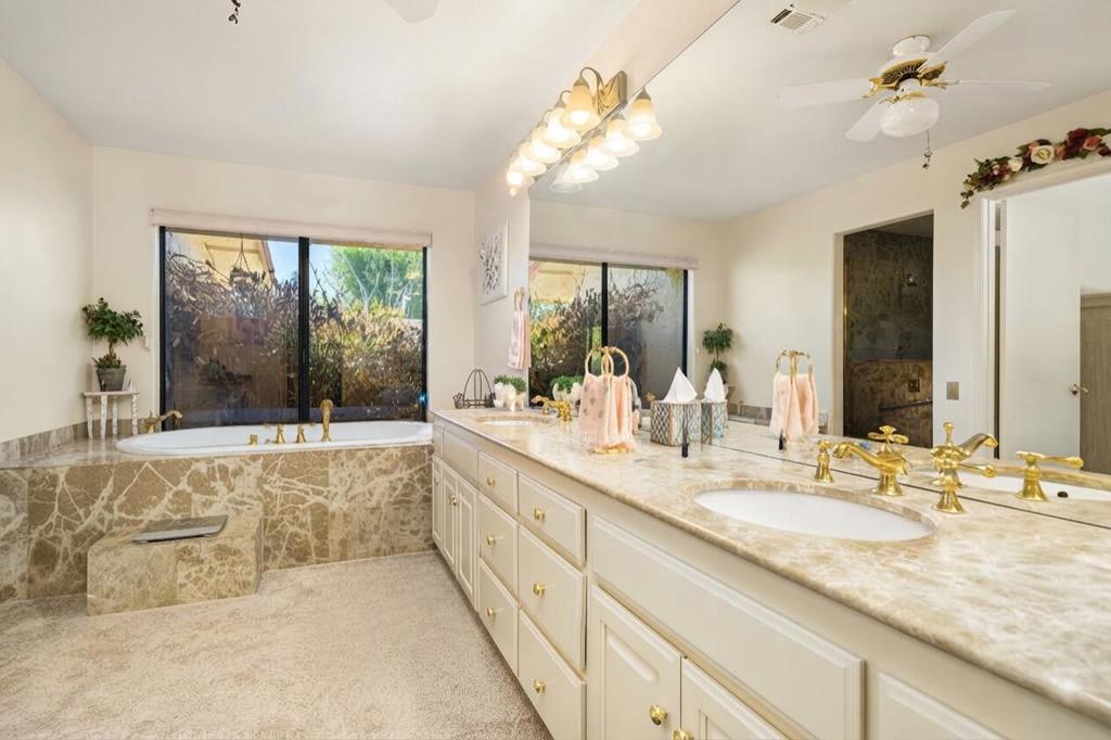 75582 Painted Desert Drive Property Photo 23